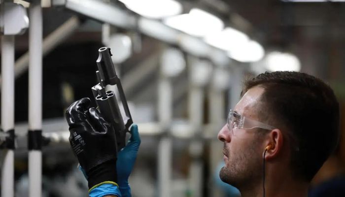 TSE deve voltar a proibir transporte de armas por CACs nas eleições